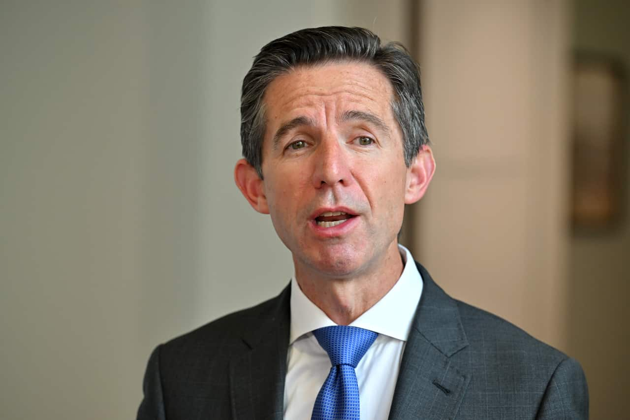 SIMON BIRMINGHAM PRESSER